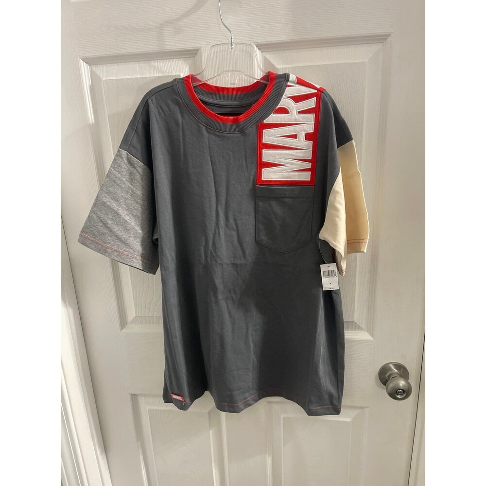 Marvel Logo Pocket T Shirt Size M Gray/Red New With Tag